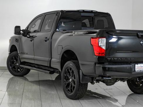 Used 2019 Nissan Titan SL w/ Midnight Edition image 56