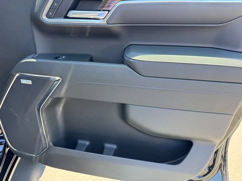 New 2026 Chevrolet Silverado 1500 LT Trail Boss w/ LT Trail Boss Premium Package AWD/4WD image 9
