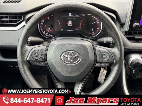 Used 2023 Toyota RAV4 LE image 15