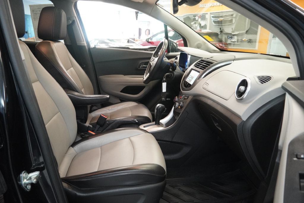 Used 2015 Chevrolet Trax LTZ w/ LPO, Protection Package AWD/4WD image 36