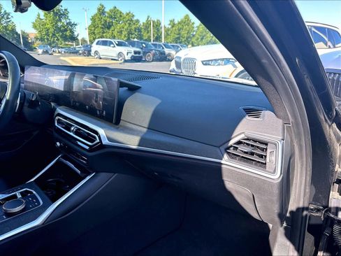 Used 2023 BMW 330i Sedan w/ M Sport Package RWD image 26