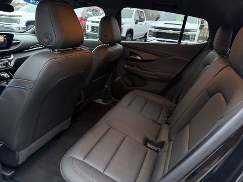 Used 2024 Buick Envista Sport Touring w/ Convenience I Package image 15