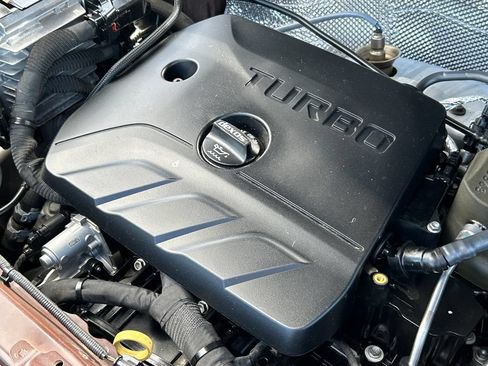 Used 2022 Chevrolet TrailBlazer LT w/ LPO, Blackout Package AWD/4WD image 28