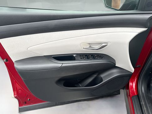 Certified 2025 Hyundai Tucson SEL image 18