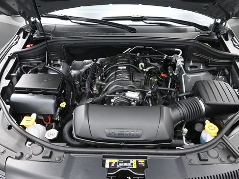 Used 2025 Dodge Durango R/T AWD/4WD image 39