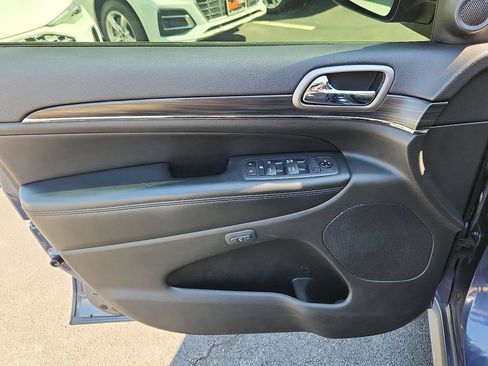 Used 2019 Jeep Grand Cherokee Limited X AWD/4WD image 17