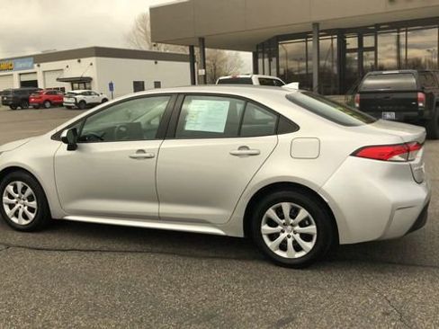 Used 2024 Toyota Corolla LE FWD image 6