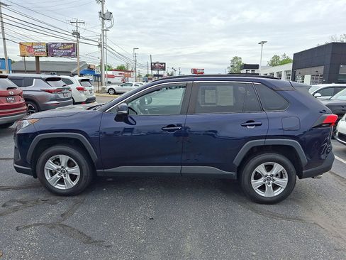 Used 2021 Toyota RAV4 XLE AWD/4WD image 7