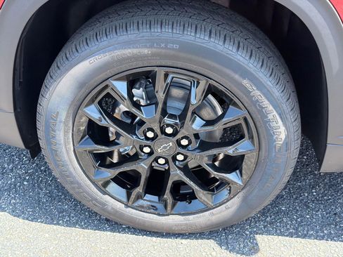 New 2026 Chevrolet Traverse LT w/ Midnight/Sport Edition FWD image 11