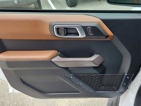 Used 2023 Ford Bronco Outer Banks image 15