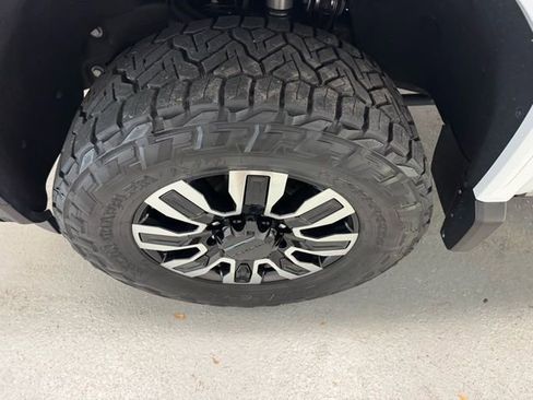 Used 2024 GMC Sierra 2500 Denali Ultimate w/ Max Trailering Package image 4