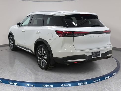 Certified 2026 INFINITI QX60 Luxe w/ Cargo Package image 7