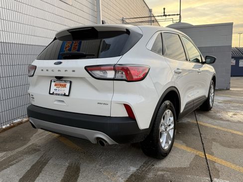 Used 2022 Ford Escape SE w/ Cold Weather Package image 4