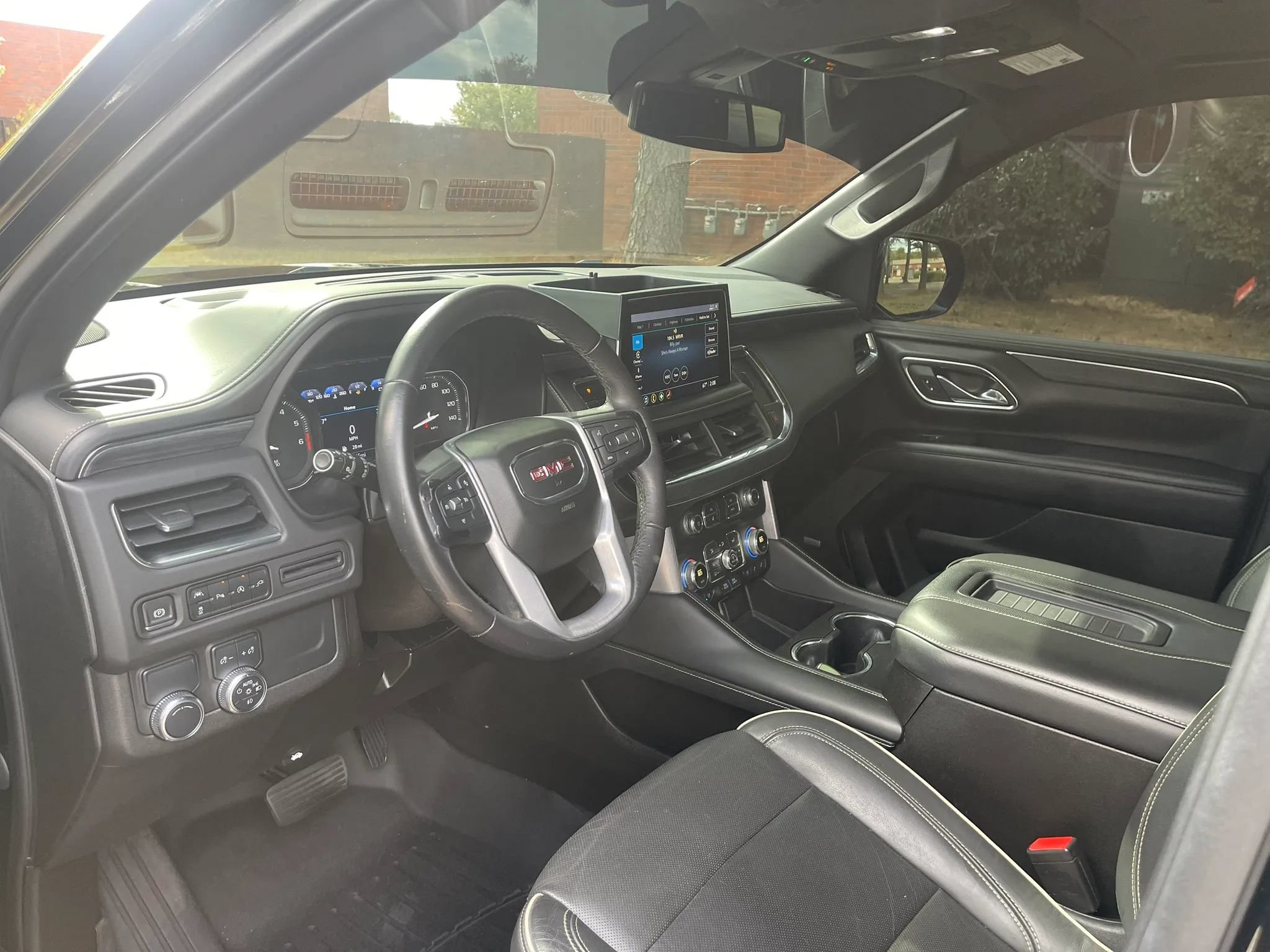 Used 2021 GMC Yukon SLT RWD image 11