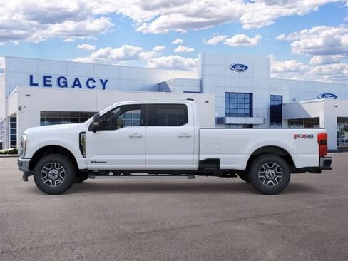 New 2026 Ford F350 Lariat w/ FX4 Off-Road Package AWD/4WD image 3