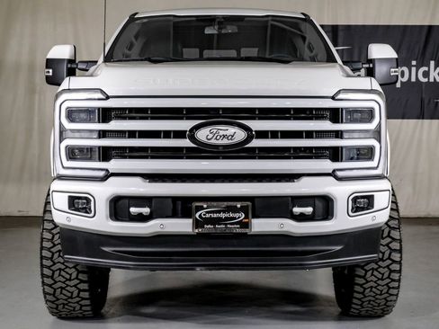 Used 2023 Ford F250 Limited w/ FX4 Off-Road Package image 3