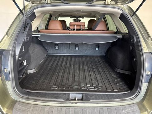 Used 2018 Subaru Outback 2.5i Touring AWD/4WD image 21