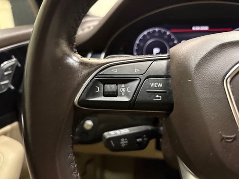Used 2018 Audi Q7 3.0T Prestige AWD/4WD image 17