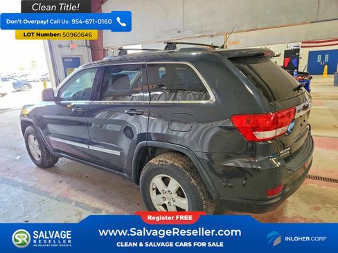 Used 2013 Jeep Grand Cherokee Laredo AWD/4WD image 3