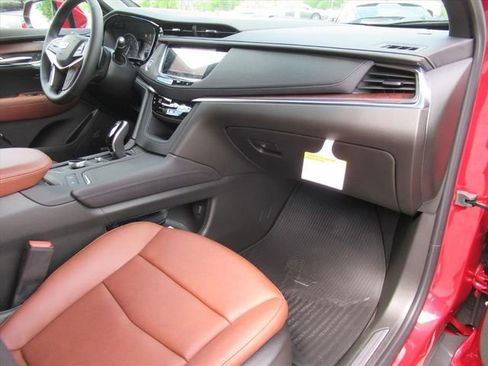 New 2026 Cadillac XT5 Premium Luxury w/ Driver Assist Package FWD image 11