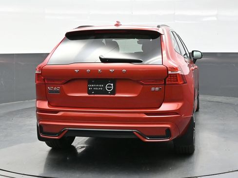 Used 2024 Volvo XC60 B5 Plus AWD/4WD image 6