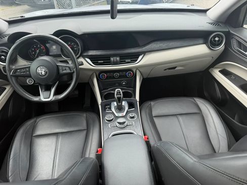 Used 2021 Alfa Romeo Stelvio Sprint w/ Sun & Sound Package AWD/4WD image 32
