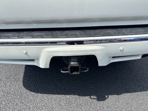 Used 2022 Toyota 4Runner Limited AWD/4WD image 14