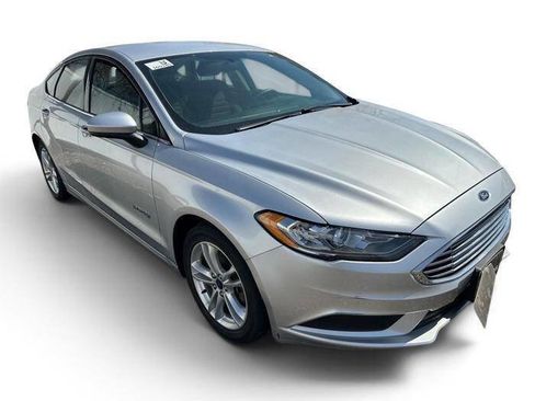 Used 2018 Ford Fusion SE image 8