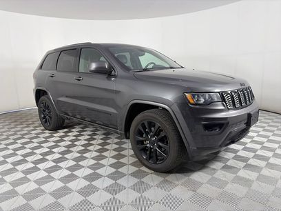 Used 2018 Jeep Grand Cherokee Altitude