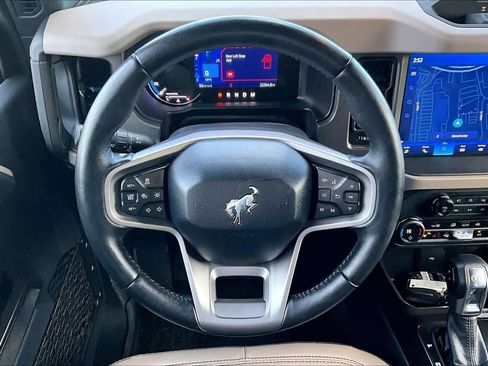 Used 2024 Ford Bronco Wildtrak image 5