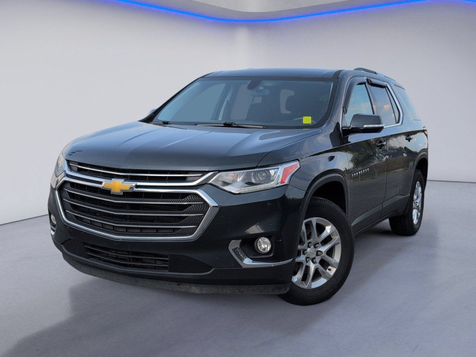 Used 2018 Chevrolet Traverse LT FWD image 2