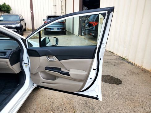Used 2014 Honda Civic LX image 28