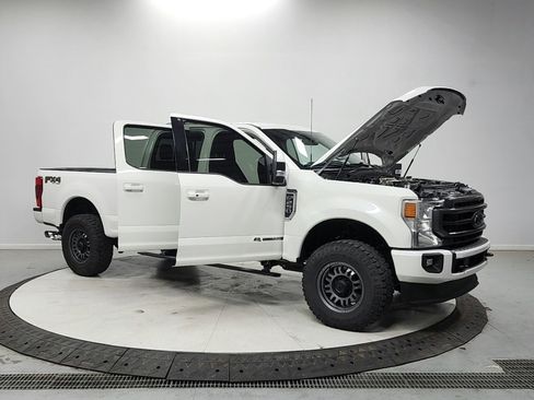 Used 2022 Ford F250 Lariat w/ Lariat Ultimate Package image 9