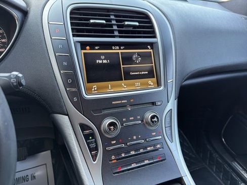 Used 2016 Lincoln MKX Premiere FWD image 29