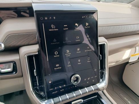 New 2026 GMC Yukon XL Denali w/ Sun & Power Step Package AWD/4WD image 34