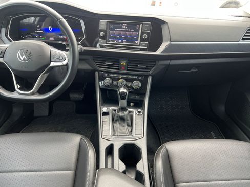 Used 2023 Volkswagen Jetta SE FWD image 24