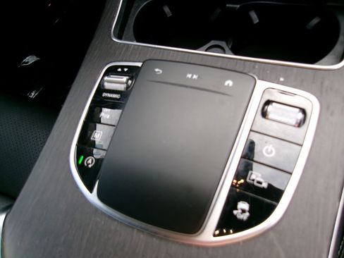 Used 2021 Mercedes-Benz GLC 300 GLC 300 image 21