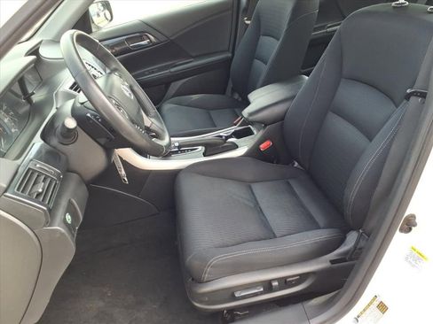 Used 2015 Honda Accord Sport image 13