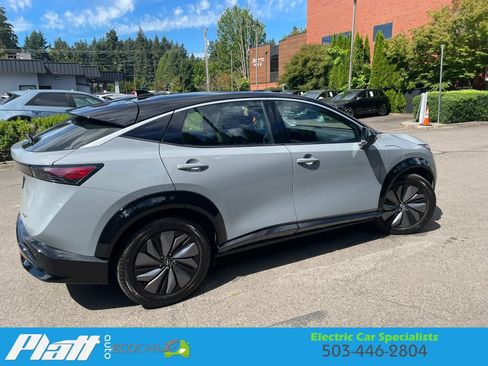 Used 2023 Nissan Ariya FWD image 12