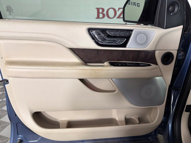 Used 2018 Lincoln Navigator Reserve w/ Technology Package AWD/4WD image 21