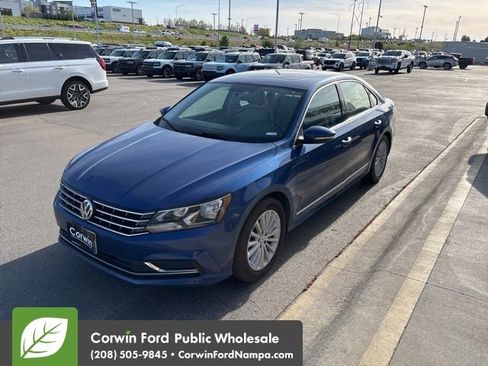 Used 2016 Volkswagen Passat 1.8T SE FWD image 3