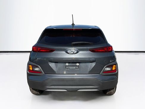 Used 2021 Hyundai Kona SE image 4