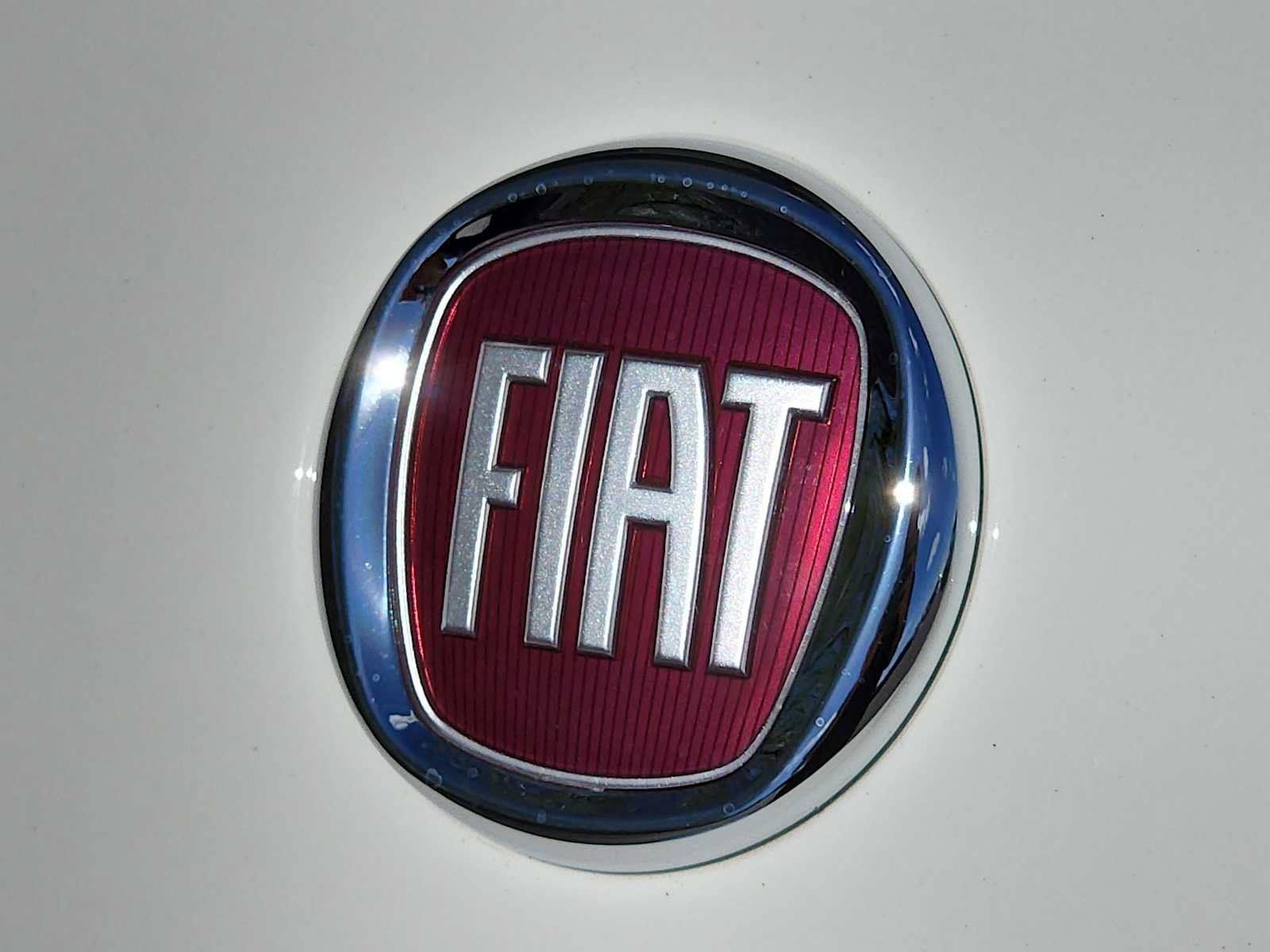 Used 2019 FIAT 500 Pop w/ Urbana Appearance Package FWD image 11