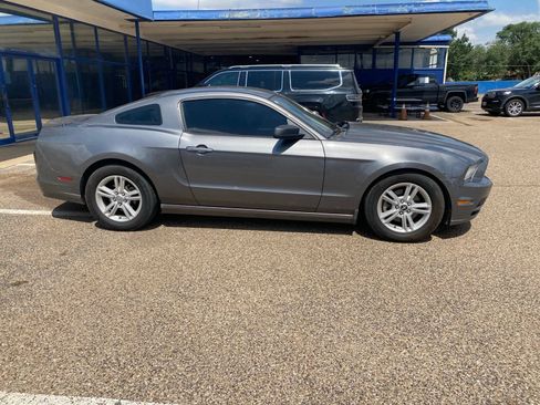 Used 2014 Ford Mustang Coupe w/ Equipment Group 102A RWD image 3