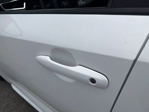 Used 2024 Toyota Corolla LE FWD image 28