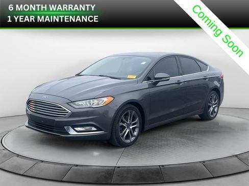 Used 2017 Ford Fusion SE w/ Equipment Group 201A image 1