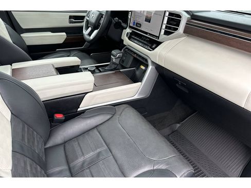 Certified 2024 Toyota Sequoia Capstone AWD/4WD image 19