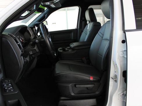 Used 2026 RAM 2500 Tradesman AWD/4WD image 16