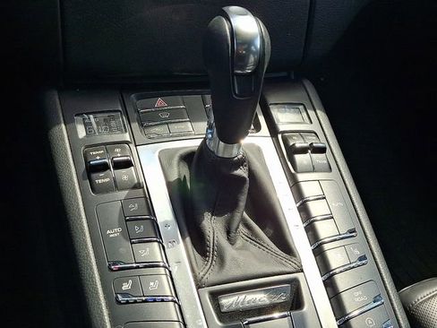 Used 2015 Porsche Macan S AWD/4WD image 11