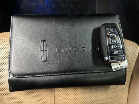 Used 2023 Lincoln Corsair Reserve w/ Equipment Group 202A image 42